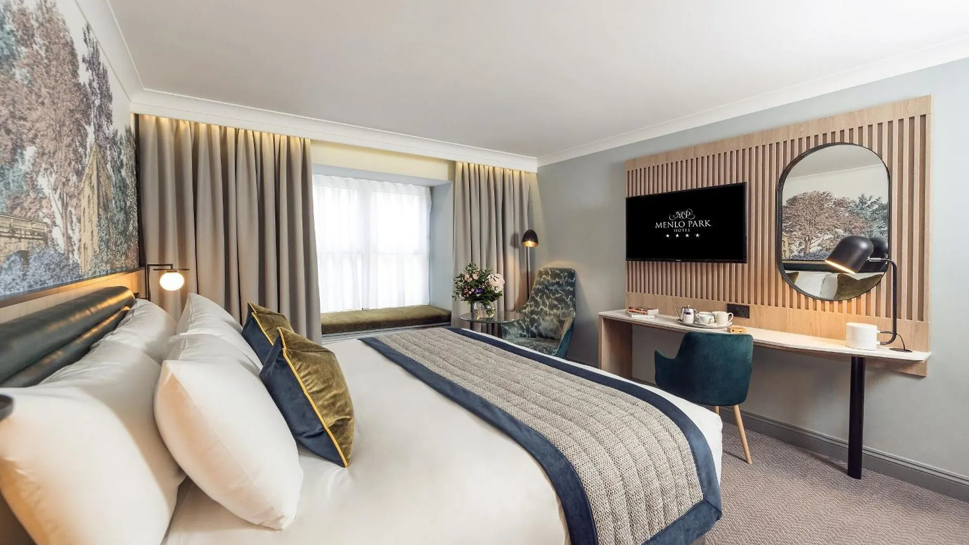 Menlo Park Hotel Galway 4*,