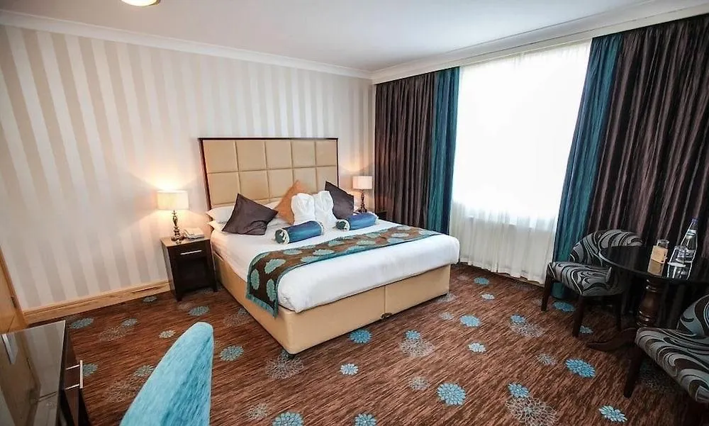 Menlo Park Hotel Galway 4*,
